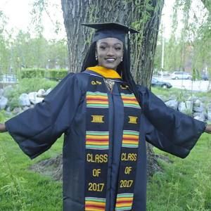 Meet your Posher, Leonna